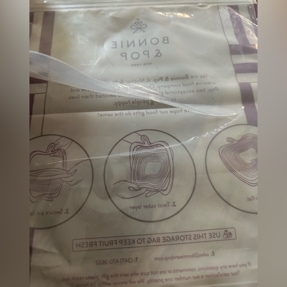 New in Box. Collapsible fruit bowl. No fruit included - Picture 10 of 14